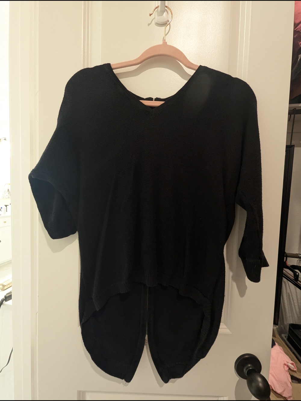 Women's Black V-Neck High-Low Knit Top